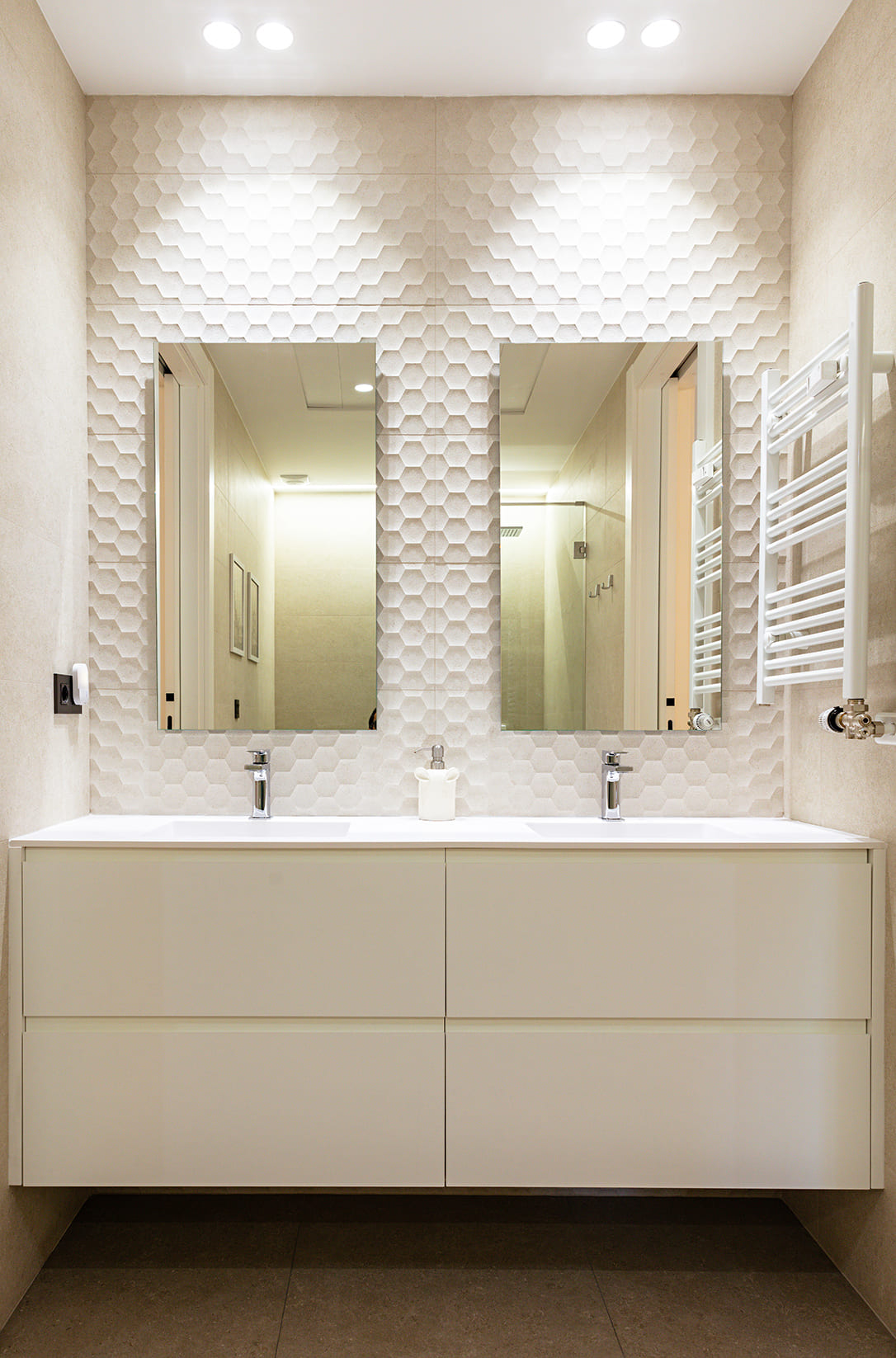 Elezva expertos en electricidad y telecomunicaciones